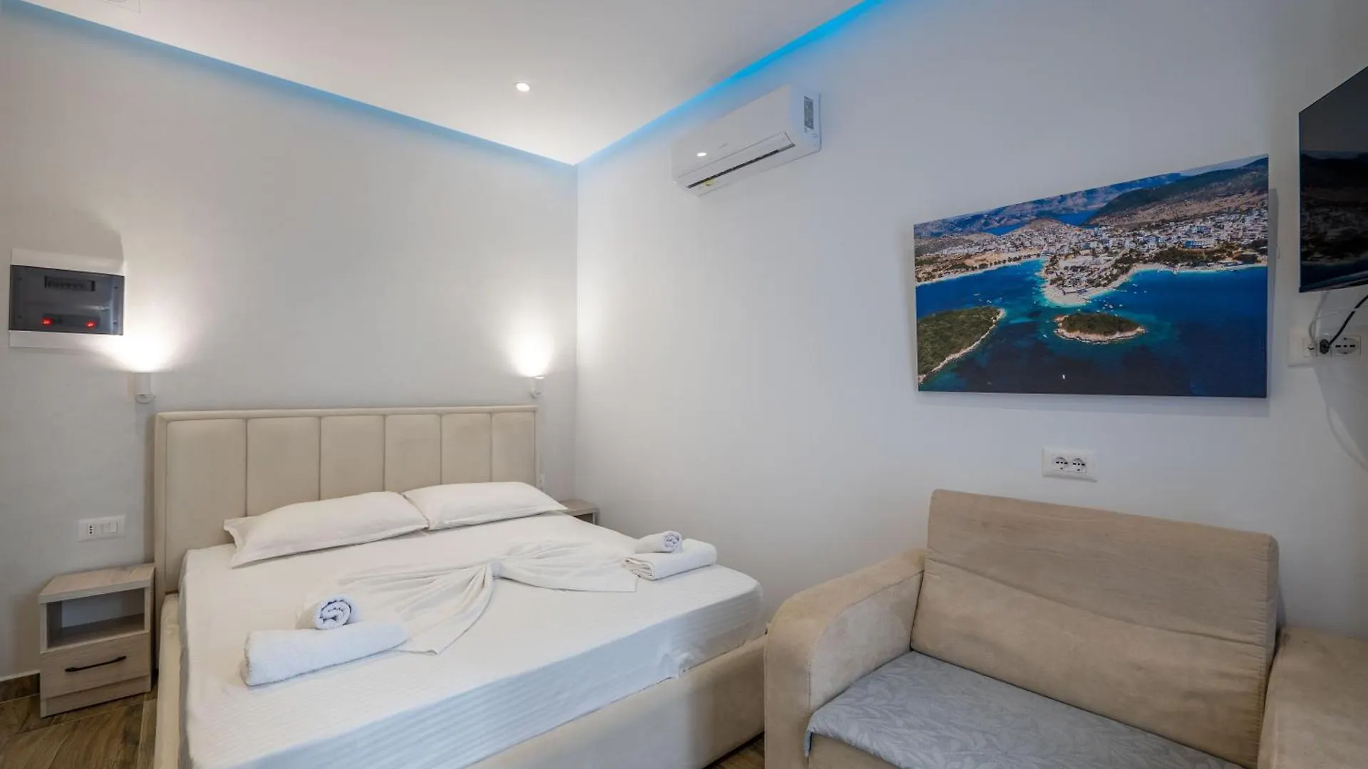 Guest house Vila Lubora Ksamil