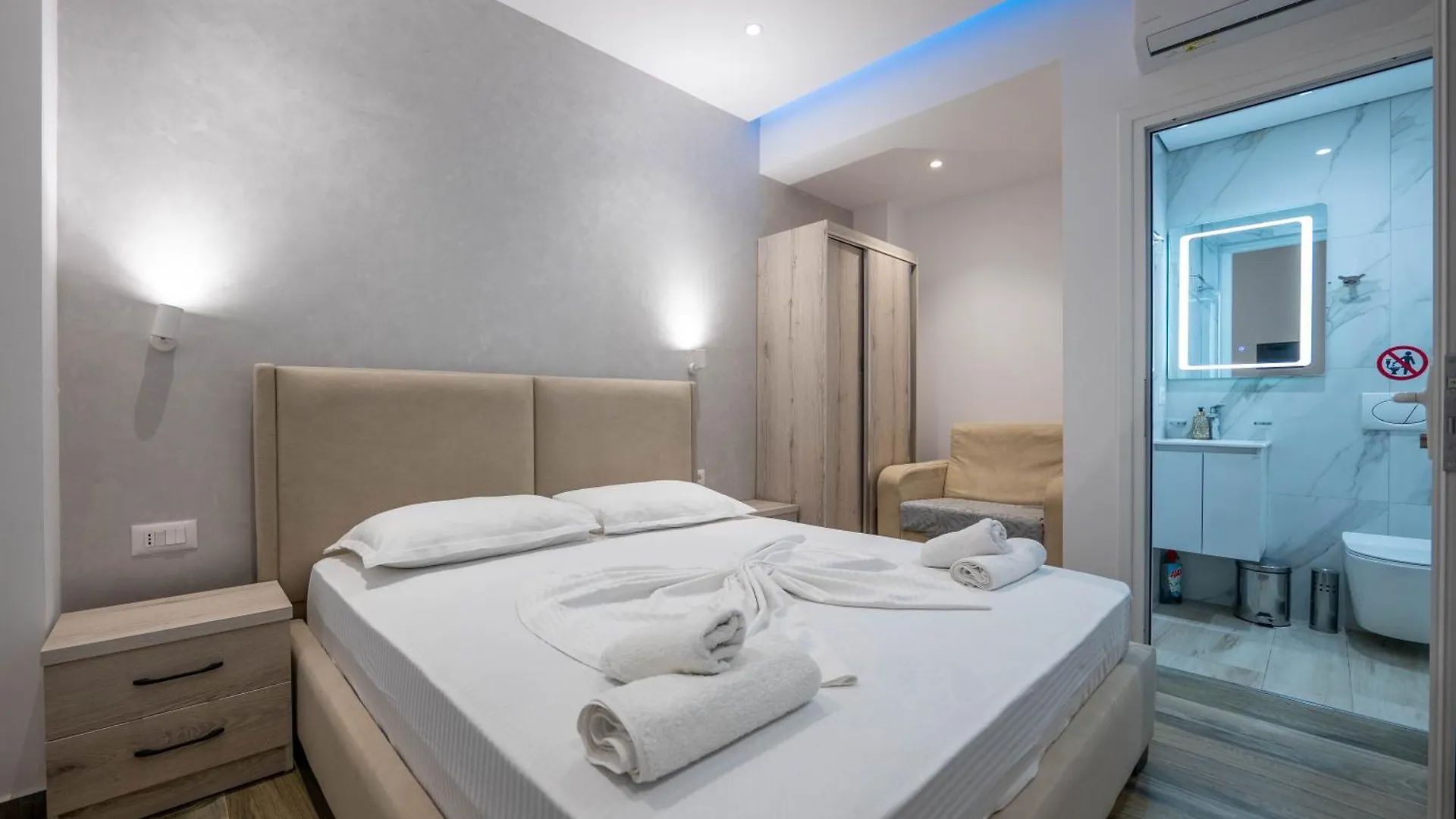 Guest house Vila Lubora Ksamil