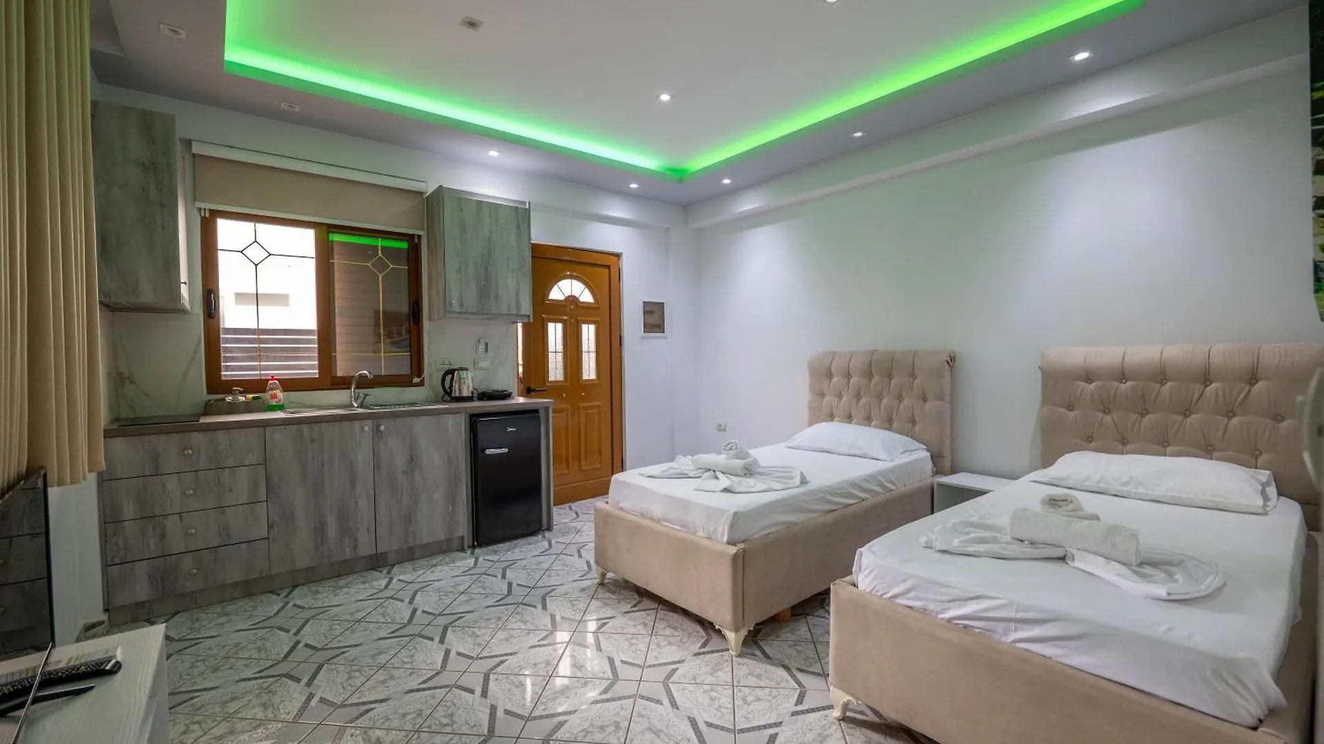 Vila Lubora Ksamil Guest house