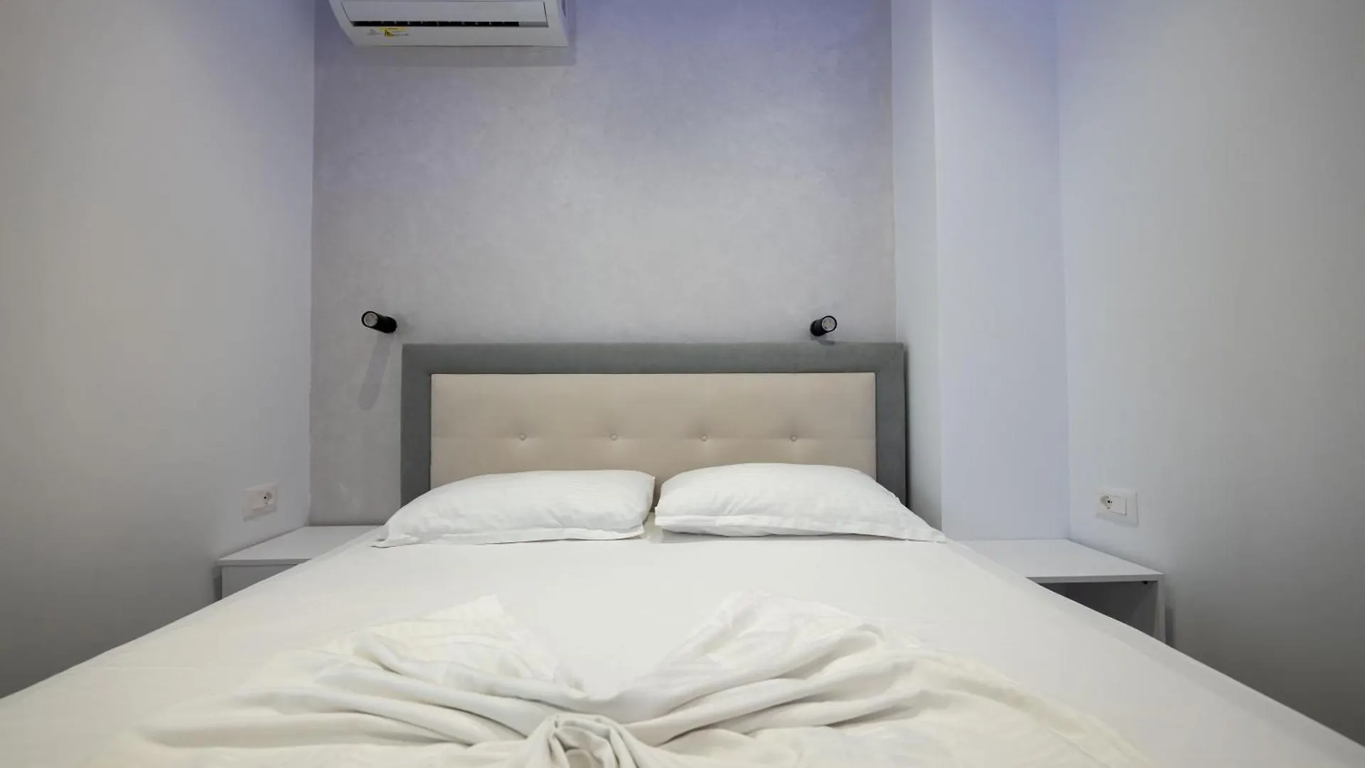Guest house Vila Lubora Ksamil