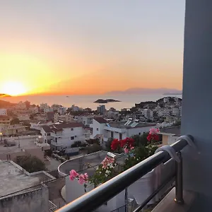 Joni Guest house