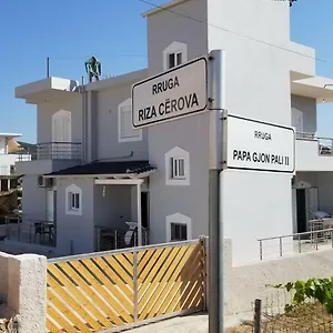 Kleo Ksamil